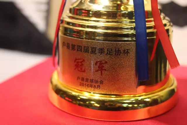 凯尔特人瞄准利物浦年轻左后卫，计划冬窗引进